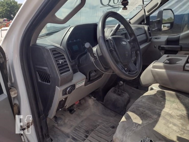 2018-ford-f550-image-11