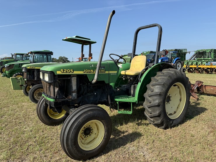 john-deere-5205-image-2