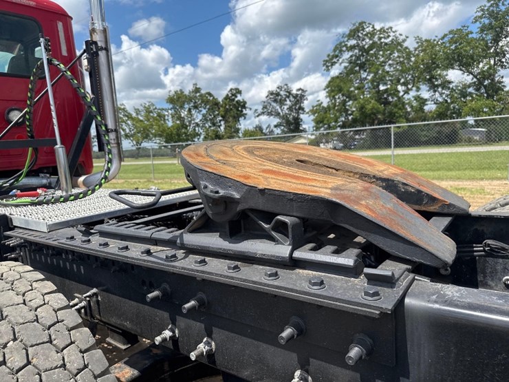 2012-mack-ch613-image-16