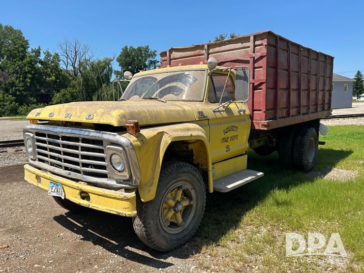 1977-ford-f750-image-1