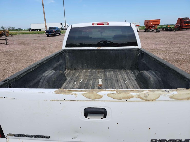chevrolet-2500-image-5