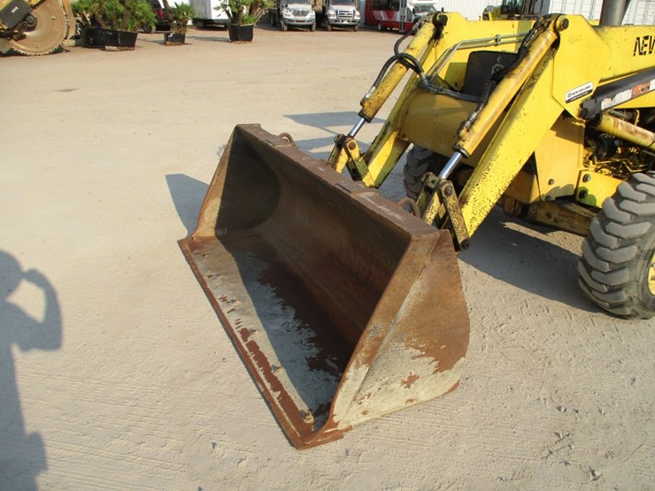 new-holland-545d-image-13