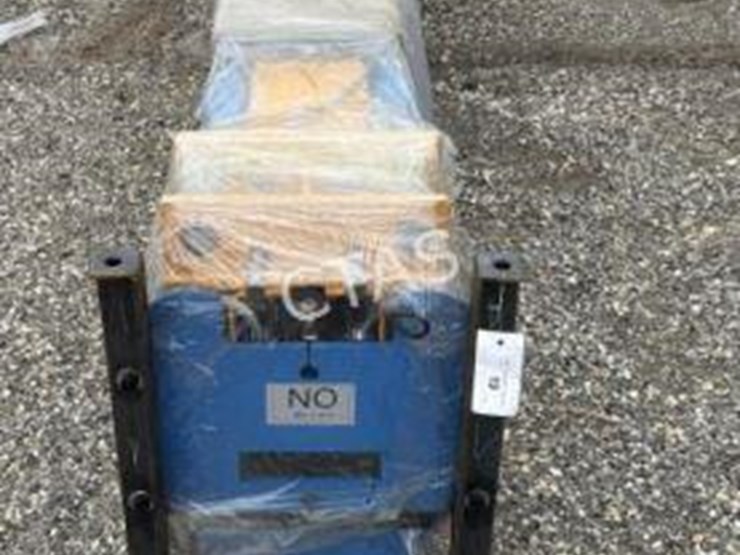 #19-•-10,000-lb-two-post-shop-lift---model:-irtpl-image-3