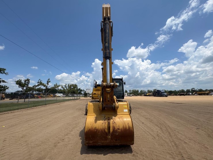 2019-caterpillar-326fl-image-3