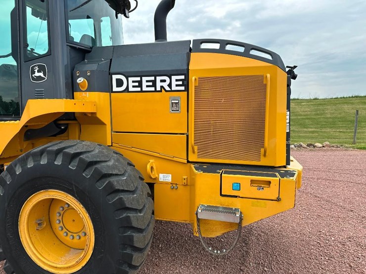 2018-deere-524kii-image-21