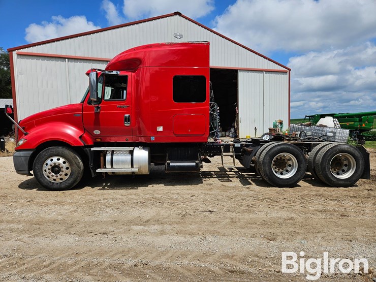 2013-international-prostar-image-8