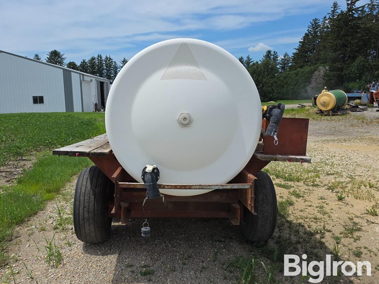 clark-equipment-1,200-gallon-t/a-nurse-tank-trailer-image-6