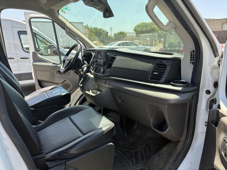 2021-ford-transit-image-7