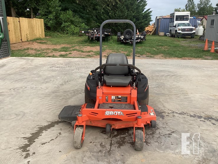 2015-kubota-z122e-image-7