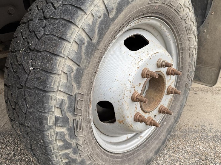 2005-ford-f350-image-18