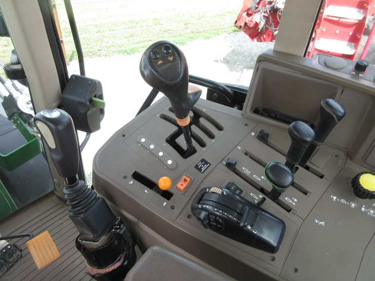 john-deere-7130-image-16