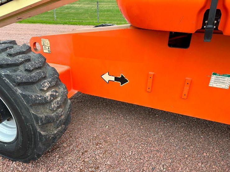2008-jlg-600s-image-9