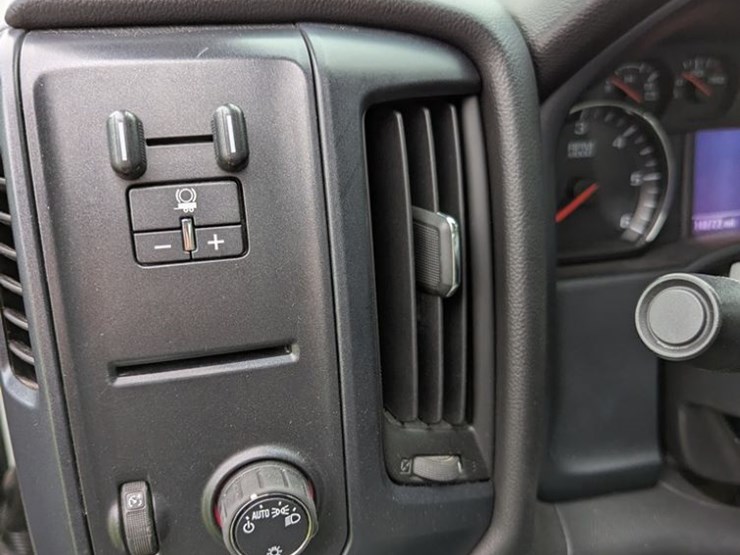 2016-gmc-sierra-pickup-(lt1366)-image-41