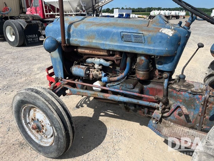 ford-600-image-36