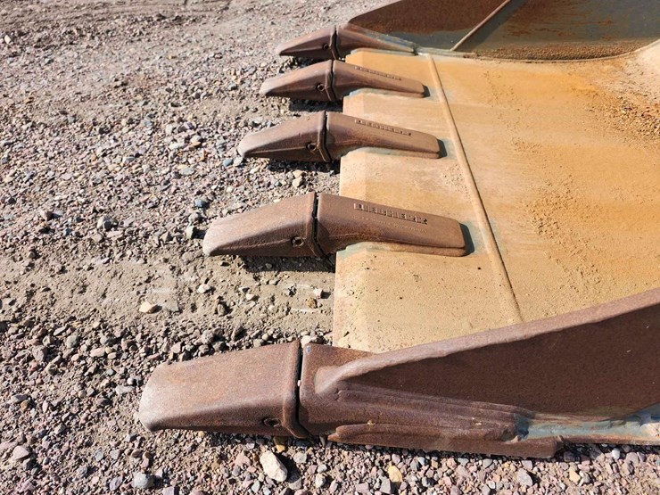 2018-liebherr-r920-excavator-bucket-image-5