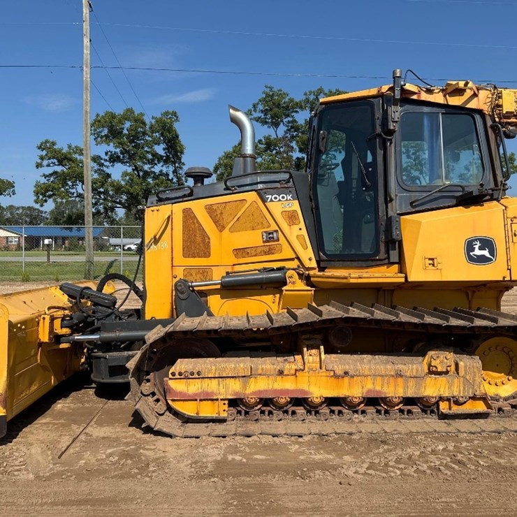 DEERE 700K LGP