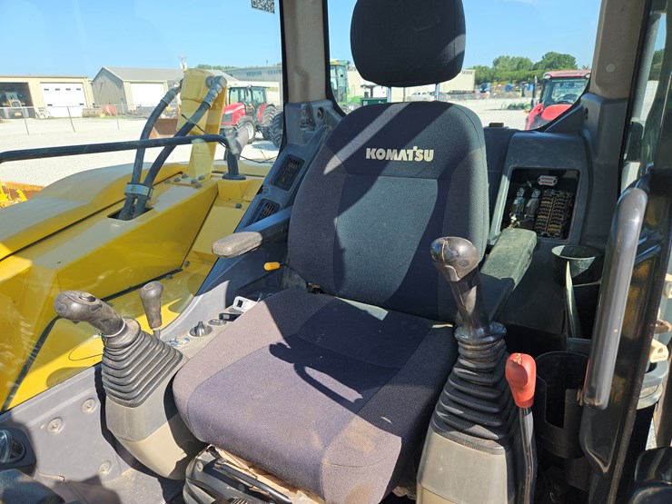 2017-komatsu-pc88mr-10-image-9