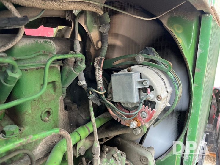 john-deere-4620-image-37