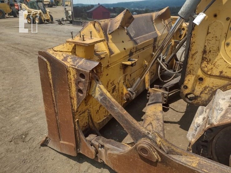 2011-deere-850k-image-19