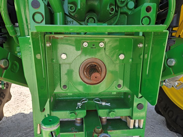 2022-john-deere-6130m-image-18