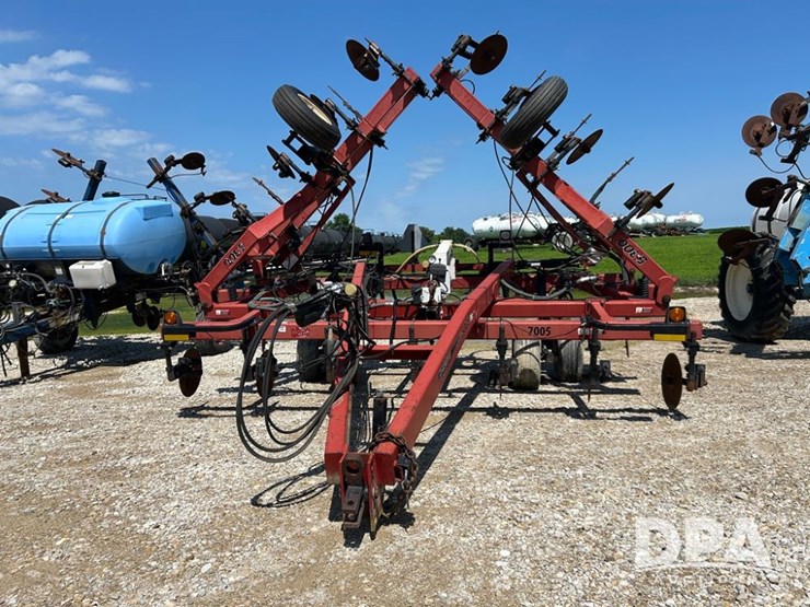case-ih-5300-image-3
