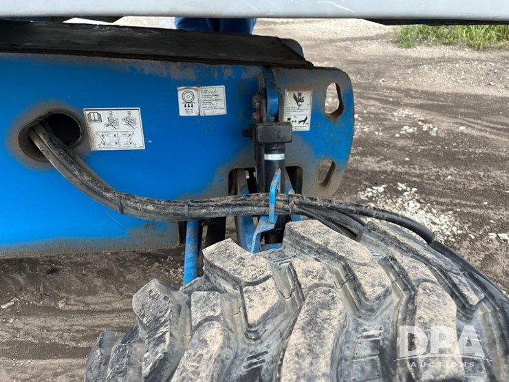 2012-genie-s45-image-24