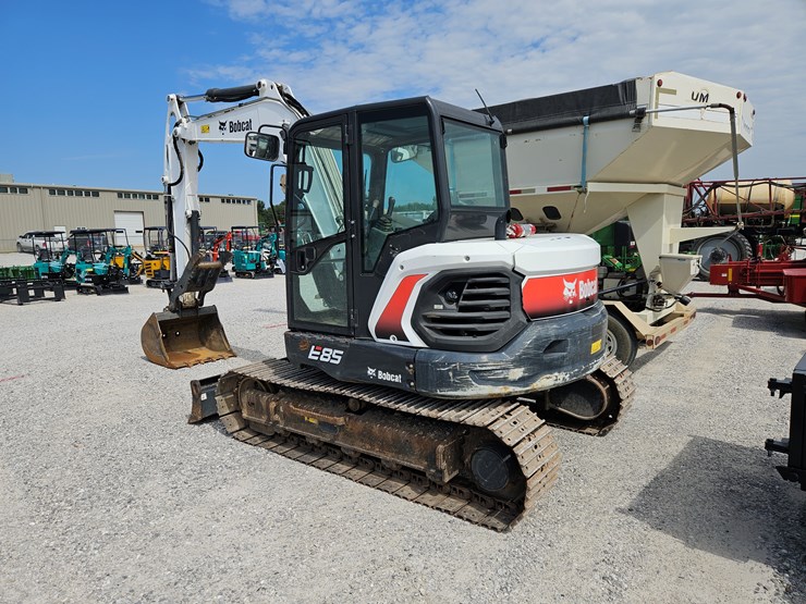 2019-bobcat-e85-image-17