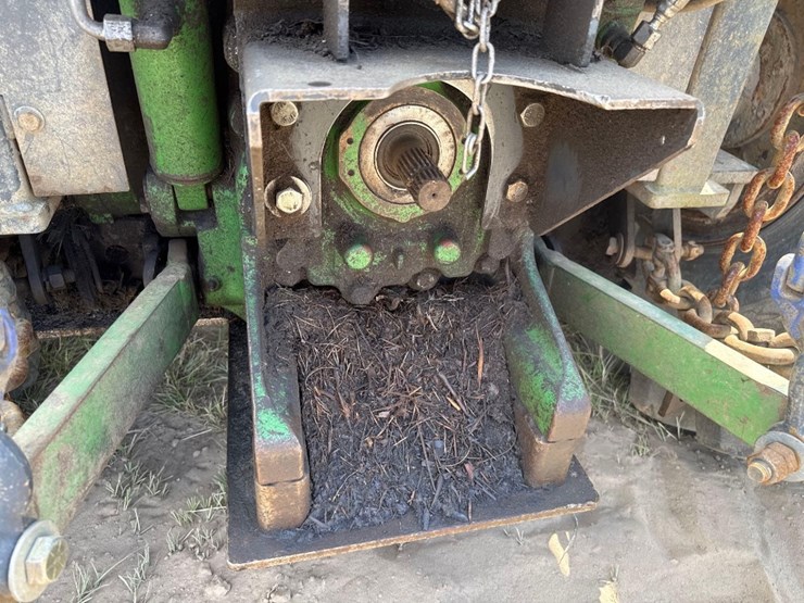 2015-john-deere-5100m-image-14