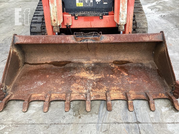 2019-kubota-svl95-2s-image-11