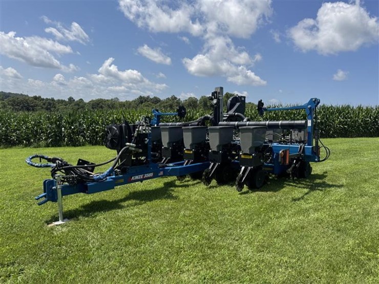 2020-kinze-3505-image-1