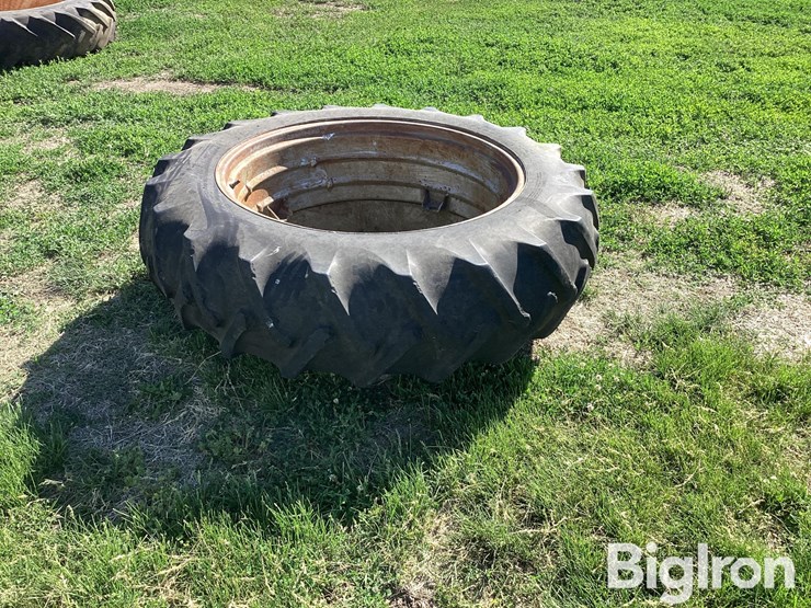 bfgoodrich-15.5-38-tire-&-wheel-image-6