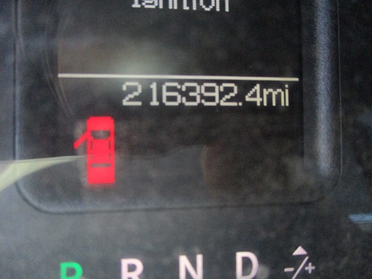 2015-dodge-ram-1500-image-19