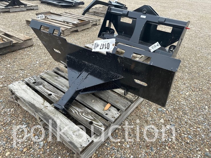 147---2"-skid-steer-hitch-receiver-image-1