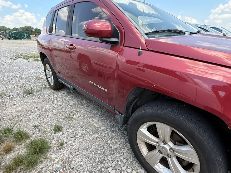2016-jeep-compass-image-19