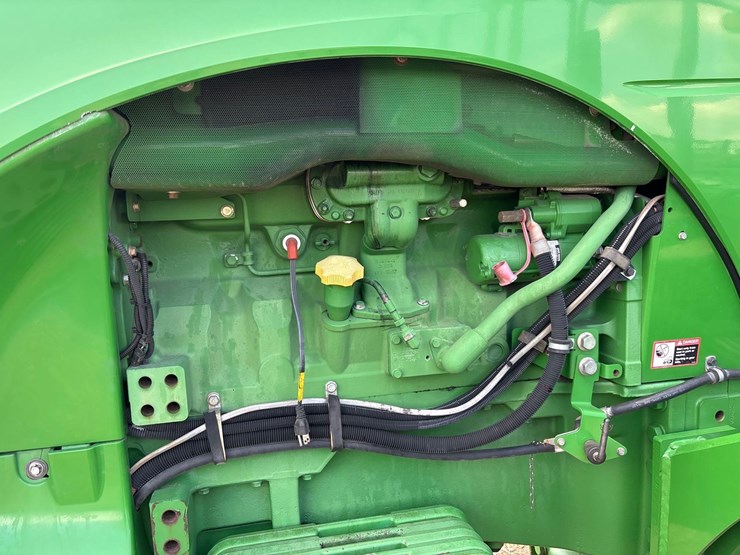 2014-john-deere-8335rt-image-22