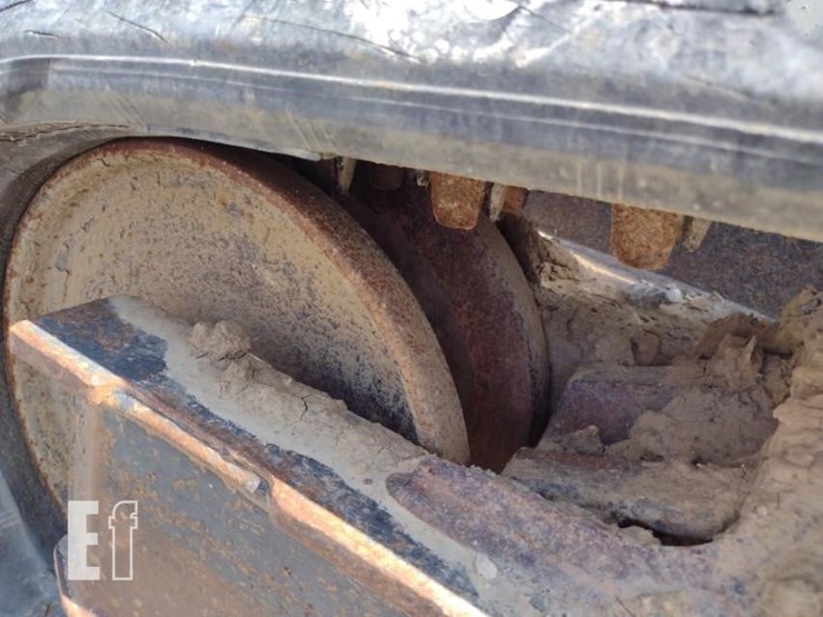 2019-bobcat-t595-image-24
