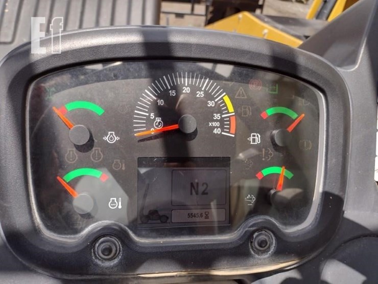 2021-caterpillar-tl1055-image-7