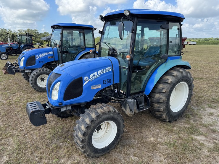 new-holland-boomer-47-image-2