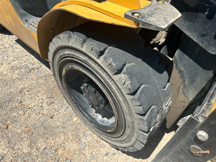caterpillar-c5000-image-9
