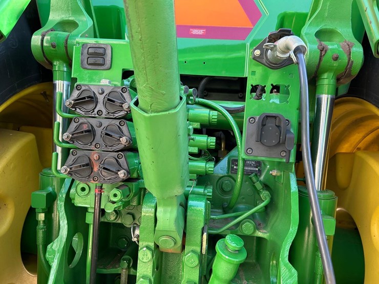 2005-john-deere-8220-image-7