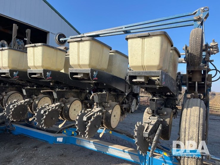 kinze-2600-image-15