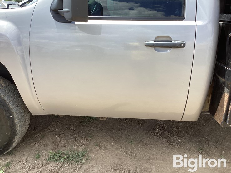 2008-chevrolet-silverado-3500-image-14