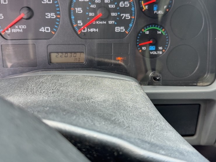 2006-international-durastar-4300-image-18
