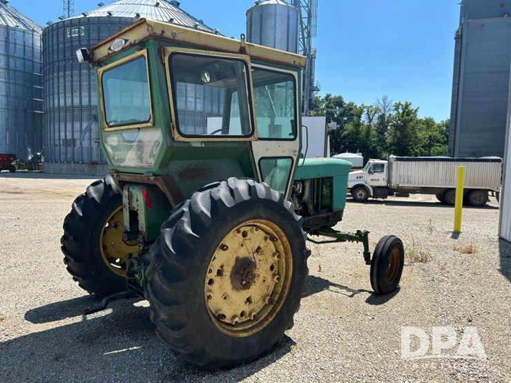 john-deere-3020-image-5