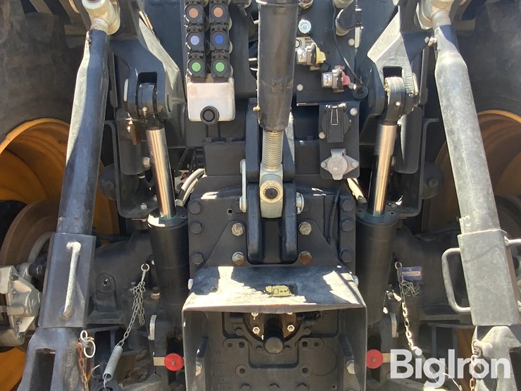 2020-jcb-fastrac-8330-image-18