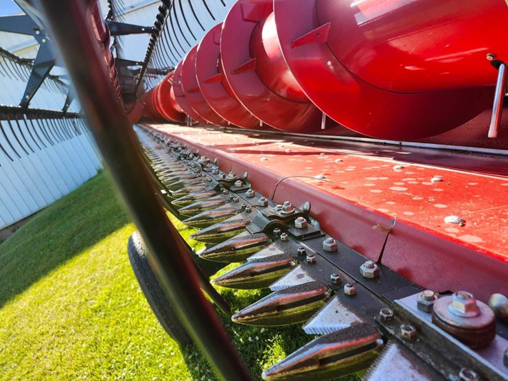2023-case-ih-3020-image-15