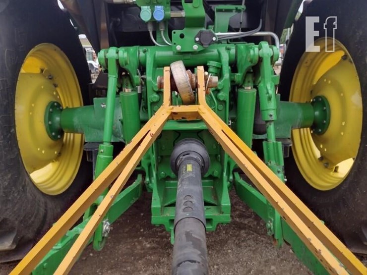 2015-john-deere-6105d-image-21