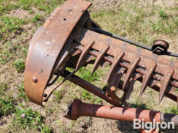 mccormick-international-2-pt-sickle-mower-image-11