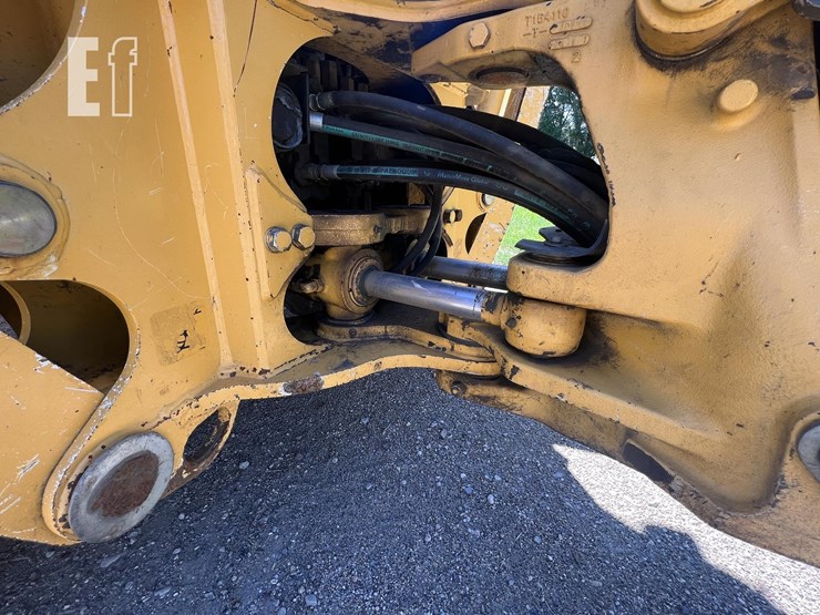 2013-deere-410k-image-9