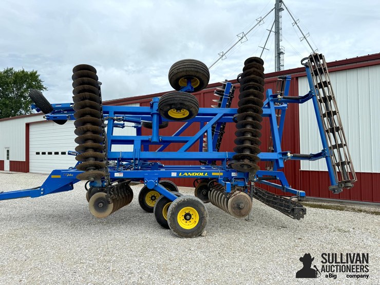 2011-landoll-7431-26-image-6